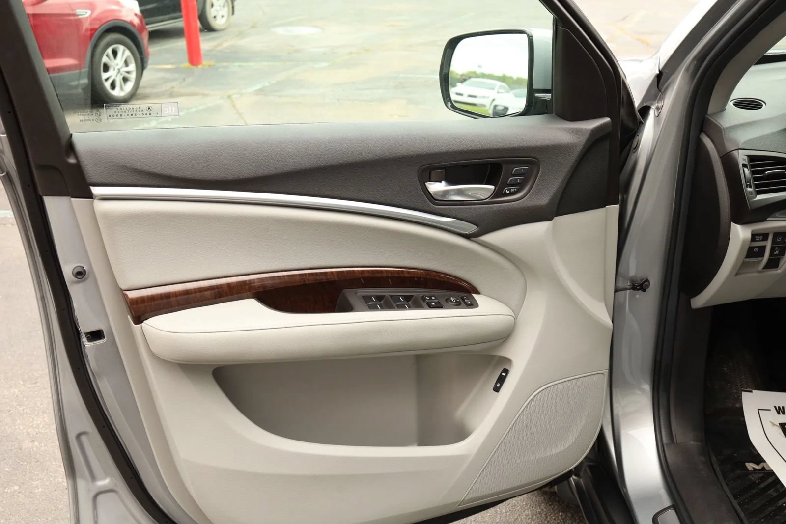Used 2020 Acura MDX FWD image 9