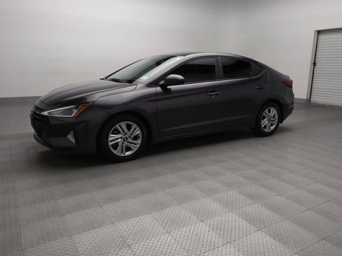 Used 2020 Hyundai Elantra Value Edition w/ Cargo Package (C1) image 2