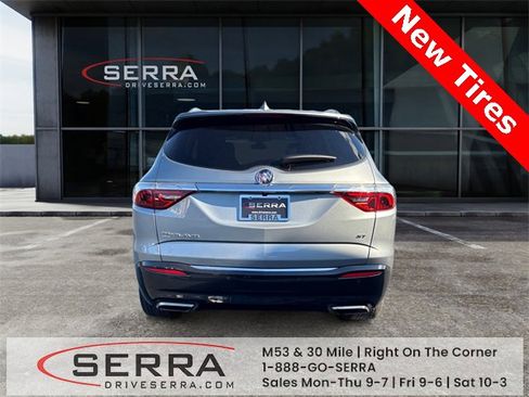 Used 2024 Buick Enclave Essence w/ Experience Buick Package image 4