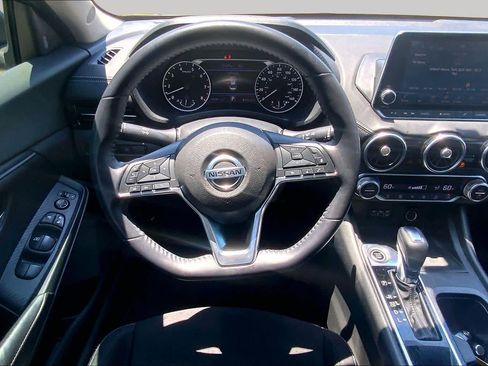 Used 2020 Nissan Sentra SV FWD image 6