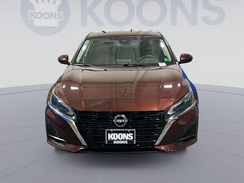 Used 2023 Nissan Altima 2.5 SV image 11