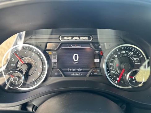 Used 2022 RAM 1500 Laramie image 25