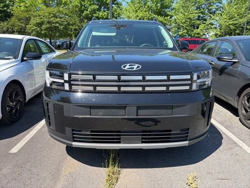 Used 2024 Hyundai Santa Fe SEL FWD image 2