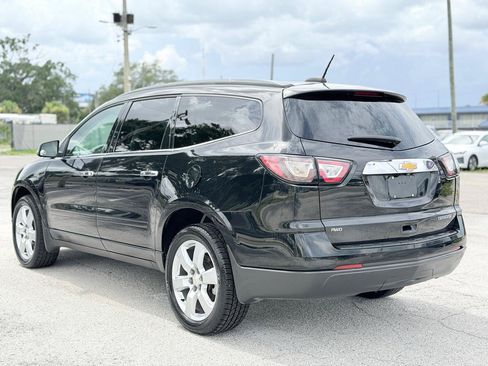 Used 2016 Chevrolet Traverse LT w/ Style and Technology Package AWD/4WD image 3
