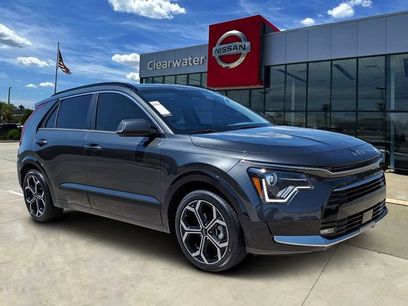 Used 2023 Kia Niro EX Touring