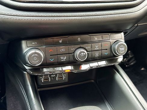 Used 2021 Dodge Durango GT image 20