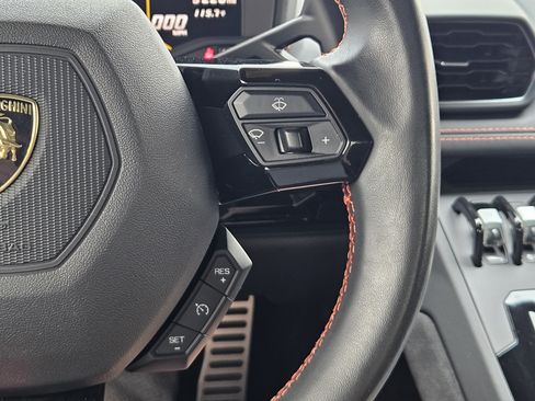 Used 2020 Lamborghini Huracan EVO AWD/4WD image 29