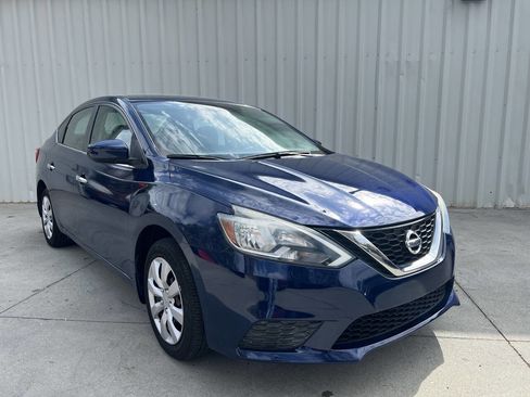 Used 2017 Nissan Sentra S image 1