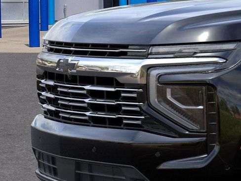 New 2026 Chevrolet Suburban Premier image 14