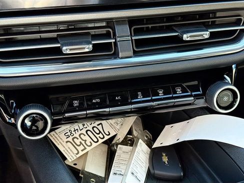 New 2026 Chevrolet Equinox EV LT image 17