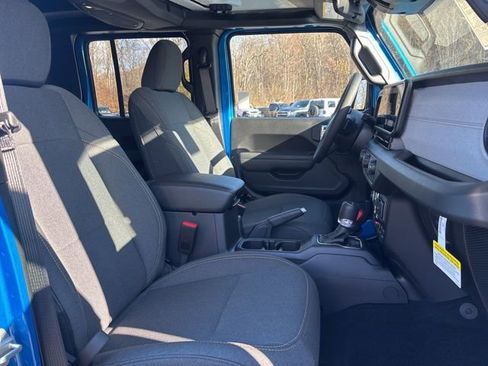 New 2026 Jeep Gladiator Sport image 21