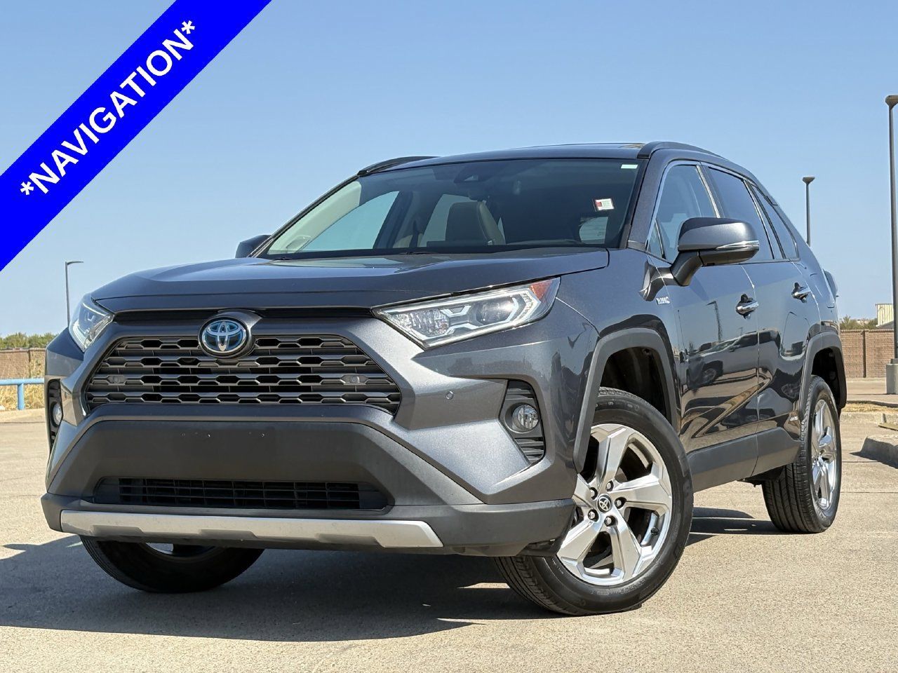 Used 2021 Toyota RAV4 Limited AWD/4WD image 2