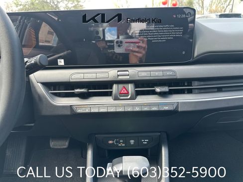 New 2025 Kia K4 LXS FWD image 15