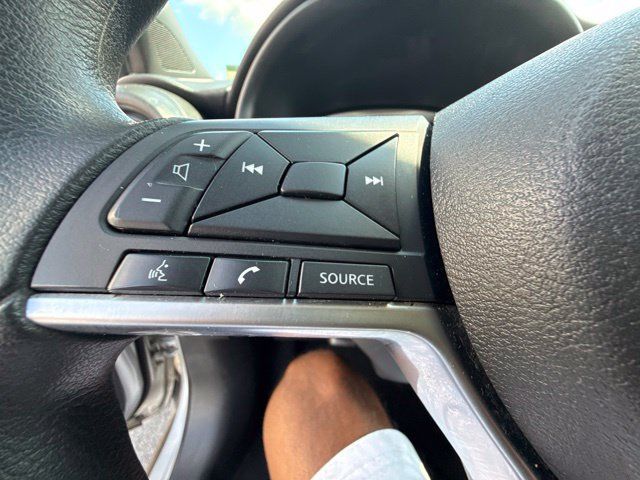 Used 2018 Nissan Kicks S FWD image 10