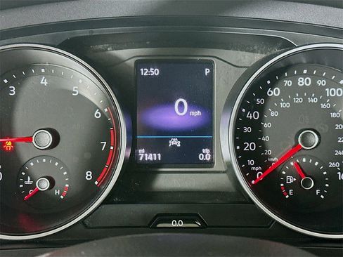 Used 2021 Volkswagen Tiguan S image 15