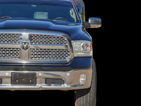 Used 2014 RAM 1500 Laramie w/ Convenience Group image 6
