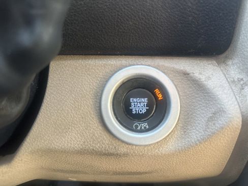 Used 2018 RAM 2500 Limited image 19