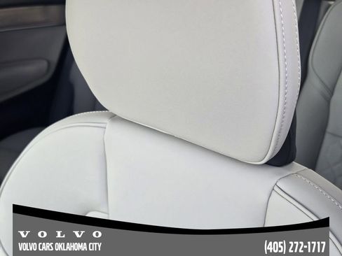 New 2026 Volvo XC90 B6 Plus w/ Protection Package Premier image 16