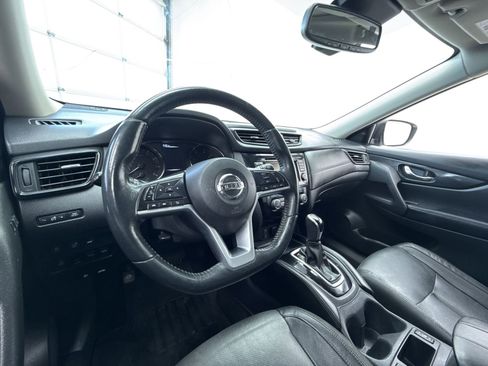 Used 2017 Nissan Rogue SL w/ SL Premium Package image 12