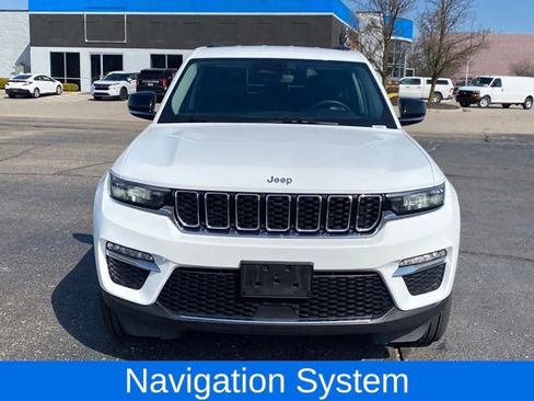 Used 2023 Jeep Grand Cherokee Limited image 2