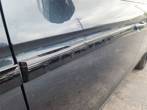 New 2026 Lincoln Navigator L Reserve w/ Jet Appearance Package image 10
