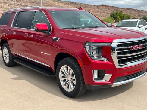 Used 2024 GMC Yukon XL SLT w/ SLT Luxury Package AWD/4WD image 8