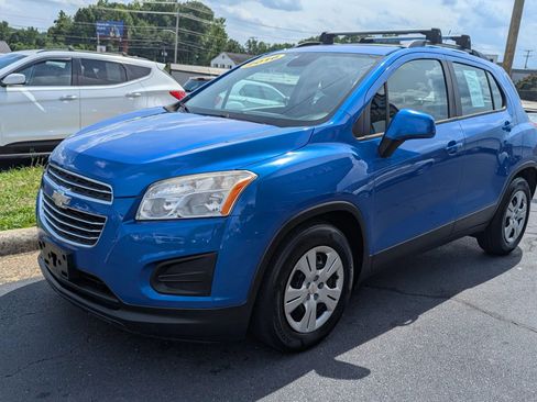 Used 2016 Chevrolet Trax LS FWD image 3
