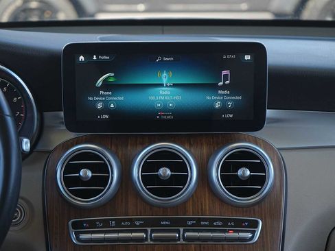 Used 2022 Mercedes-Benz GLC 300 image 19