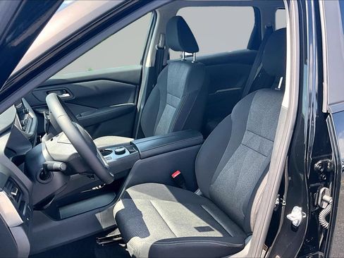 Certified 2026 Nissan Rogue SV AWD/4WD image 22