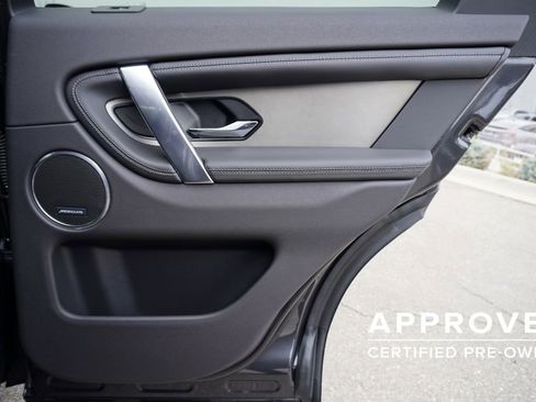 Used 2025 Land Rover Discovery Sport Dynamic SE AWD/4WD image 25
