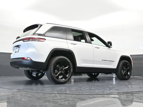 New 2026 Jeep Grand Cherokee Limited w/ Limited Altitude Package RWD image 55