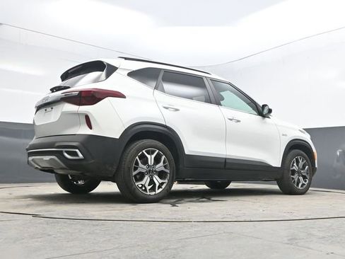 Used 2022 Kia Seltos EX image 43