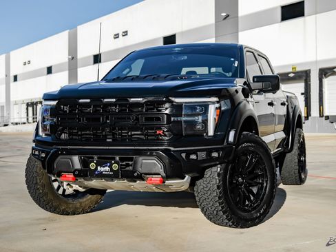 Used 2025 Ford F150 Raptor w/ Equipment Group 803A Raptor R AWD/4WD image 3