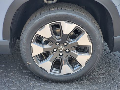 New 2026 Honda Pilot Touring image 5