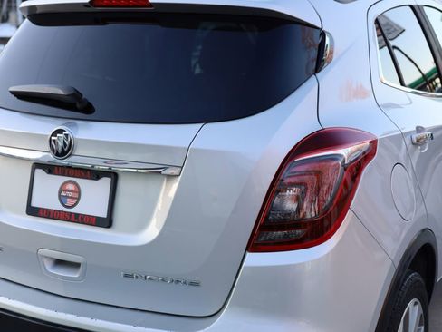 Used 2018 Buick Encore Preferred image 29