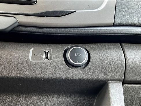 Used 2022 Ford Transit 350 XLT image 15