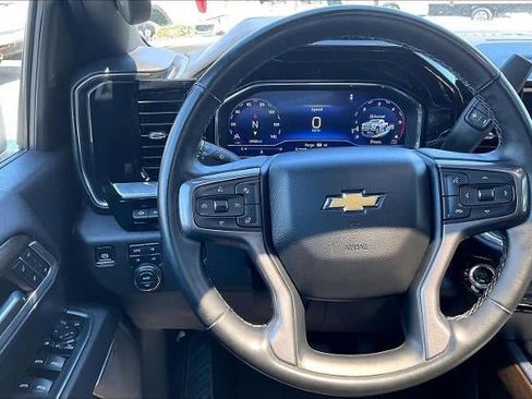 Used 2025 Chevrolet Silverado 2500 High Country w/ Technology Package AWD/4WD image 12