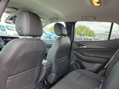 Used 2025 Buick Encore GX Preferred FWD image 16