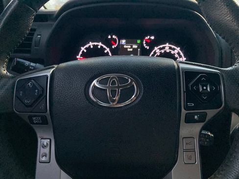 Used 2022 Toyota 4Runner SR5 Premium w/ Moonroof Package RWD image 20