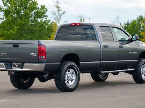 Used 2003 Dodge Ram 2500 Truck ST AWD/4WD image 16