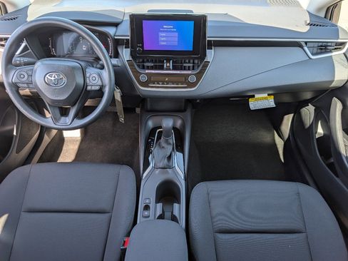 Used 2026 Toyota Corolla LE image 4