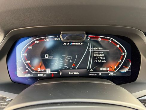 Used 2022 BMW X7 M50i AWD/4WD image 35