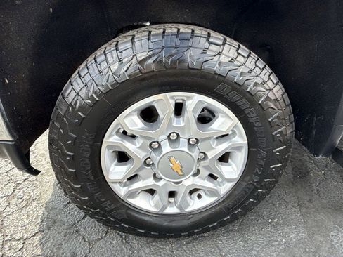 Certified 2022 Chevrolet Silverado 3500 LTZ w/ LTZ Convenience Package image 18