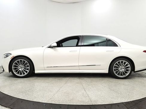 Used 2022 Mercedes-Benz S 580 4MATIC Sedan image 2