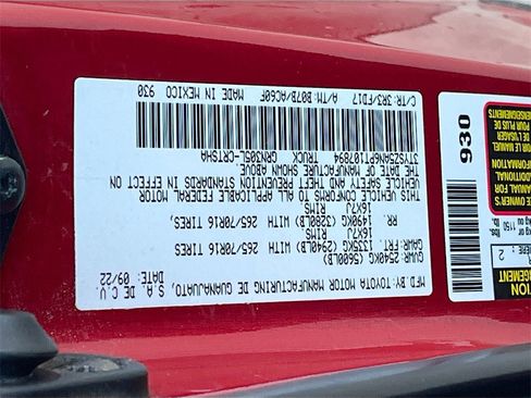 Used 2023 Toyota Tacoma TRD Off-Road image 31