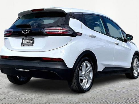 Used 2023 Chevrolet Bolt LT image 2