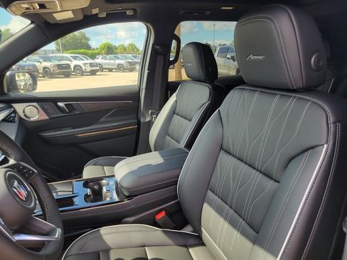 New 2026 Buick Enclave Avenir w/ Super Cruise Package image 12