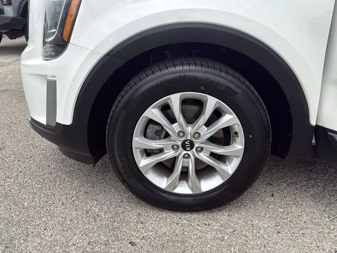 Used 2020 Kia Telluride LX FWD image 28