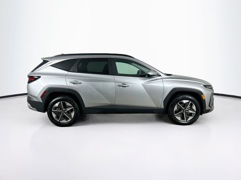 Used 2025 Hyundai Tucson SEL AWD/4WD image 10
