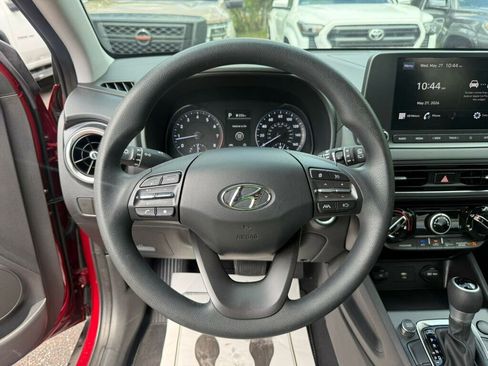 Used 2023 Hyundai Kona SEL w/ Cargo Package FWD image 5
